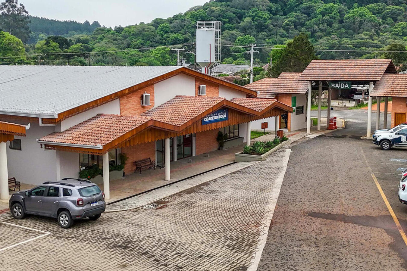 Decreto nº 14.499/2026 institui, em nível estadual, projeto-piloto em funcionamento desde 2024 em Irati, que será implantado, a princípio, em 11 municípios do Paraná