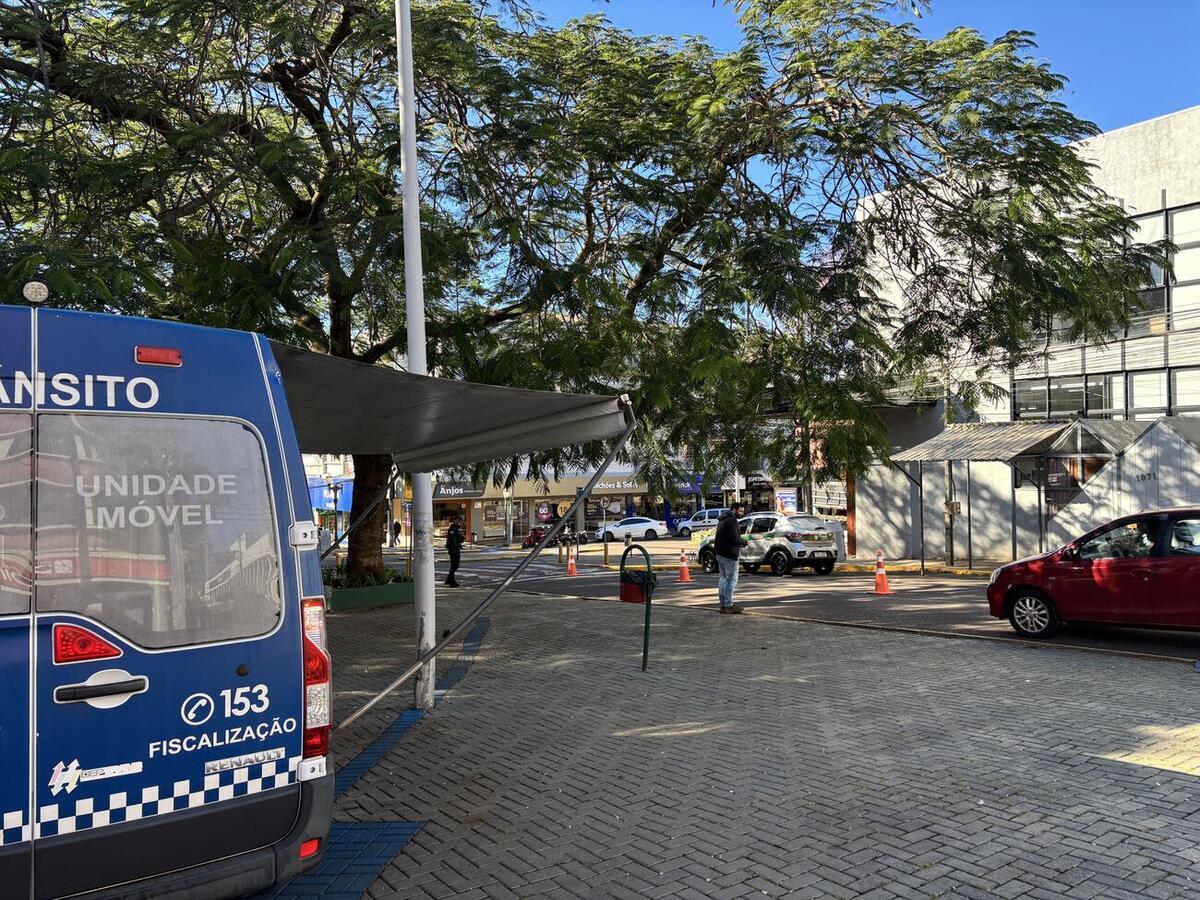 Atividade reuniu idosos para orientações sobre prevenção da violência e divulgou curso gratuito sobre uso de smartphones
