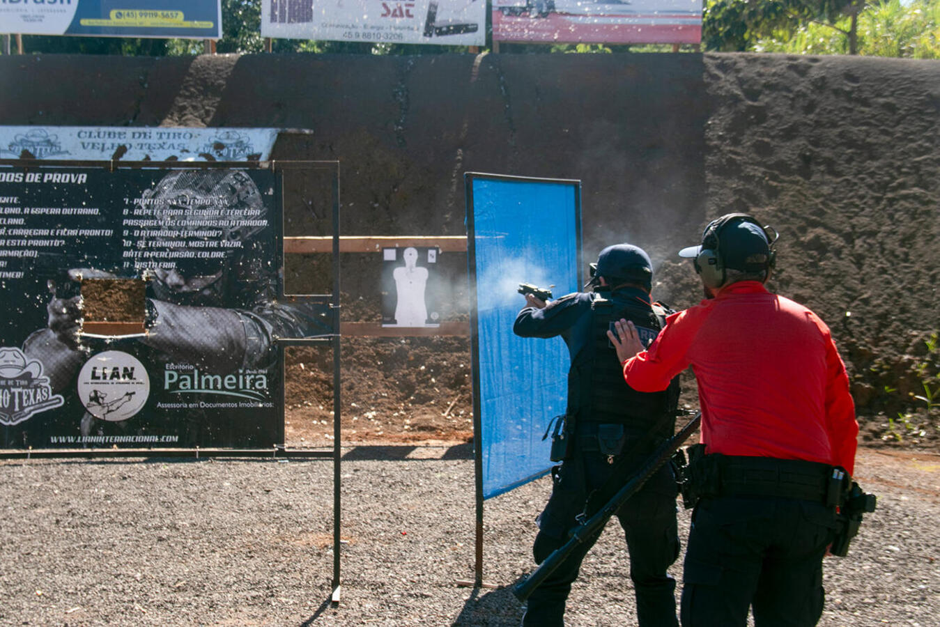 Efetivo da Guarda Municipal já habilitado ao uso de armas de fogo tem realizado estágio de 12 horas no Velho Texas; 1ª turma concluiu etapa na última quinta (9)