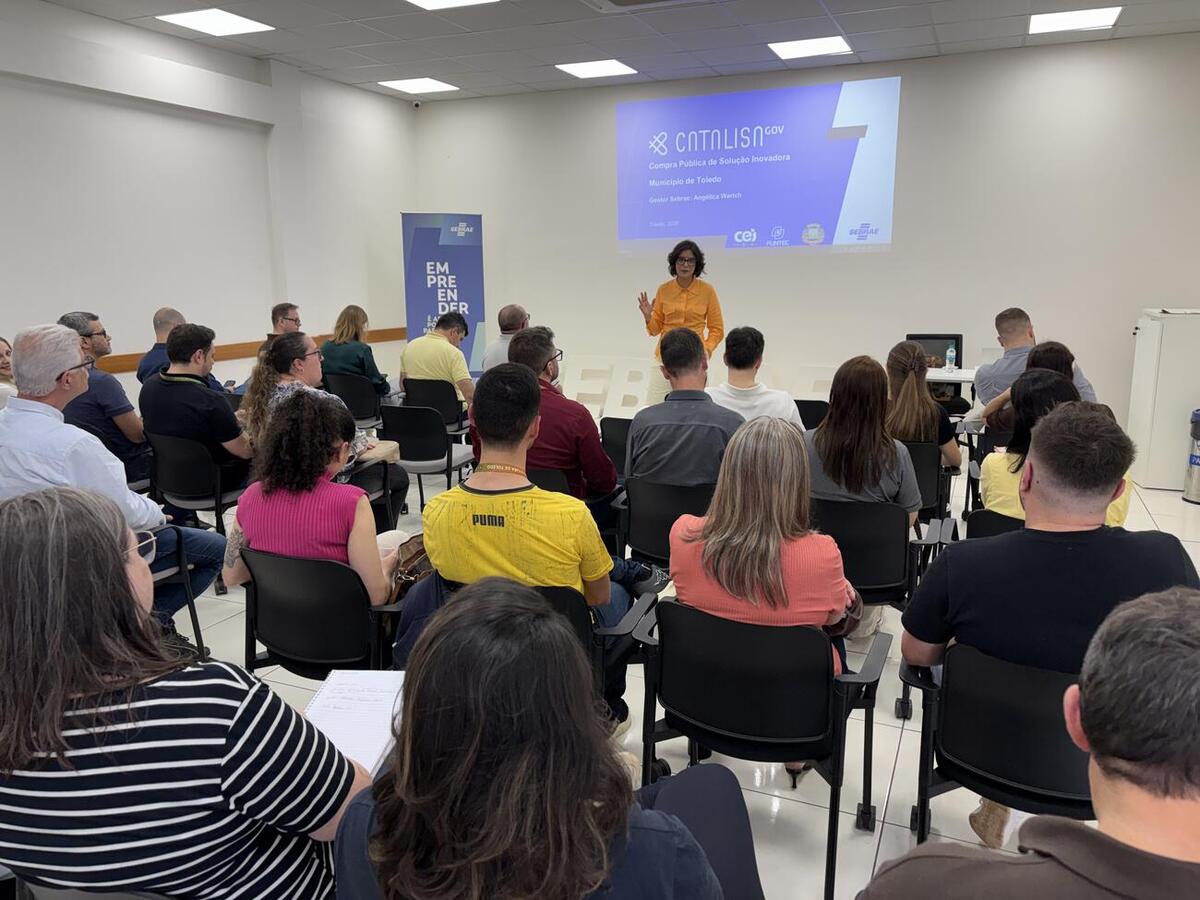 Encontro reuniu representantes de 17 secretarias municipais no Sebrae para esclarecer sobre compras públicas de soluções inovadoras