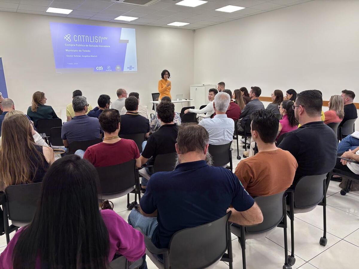 Encontro reuniu representantes de 17 secretarias municipais no Sebrae para esclarecer sobre compras públicas de soluções inovadoras
