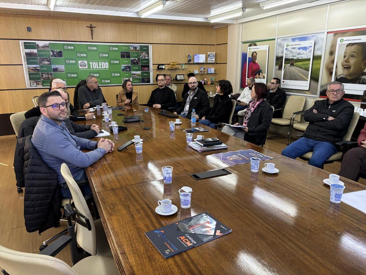 Programa apresentado por Sebrae, Itaipu Parquetec e Funtec propõe o desenvolvimento de soluções inovadoras para desafios da administração municipal