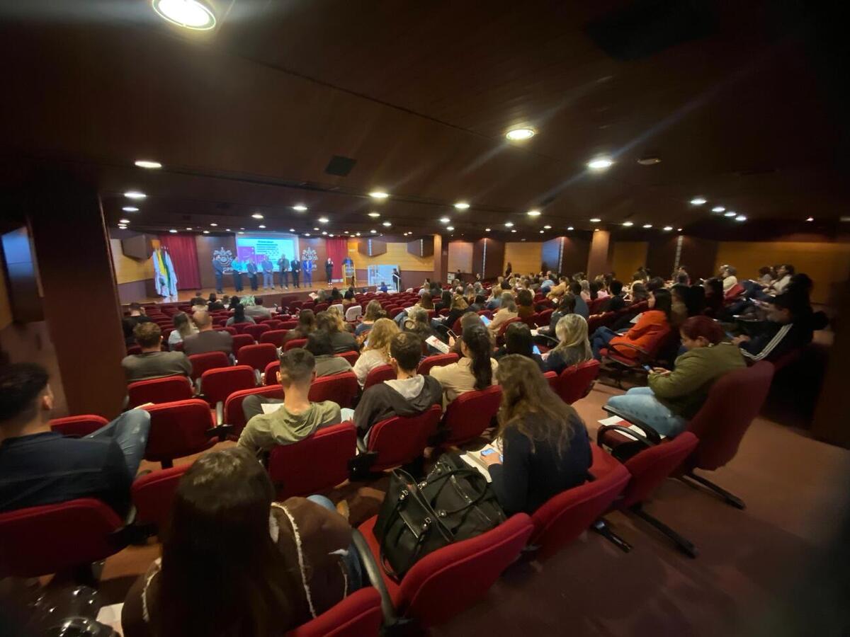 Nesta sexta-feira (31) a Secretaria de Desenvolvimento Humano e Social realizou no auditório da PUC um evento de conscientização e enfrentamento ao tráfico de pessoas
