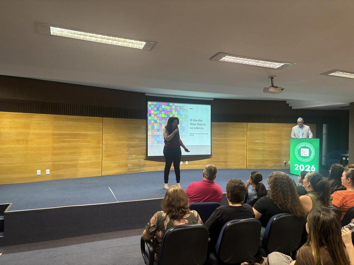 Programa da Secretaria da Educação realiza mais um encontro com o objetivo de abordar temas relevantes e promover uma maior interação entre família e escola