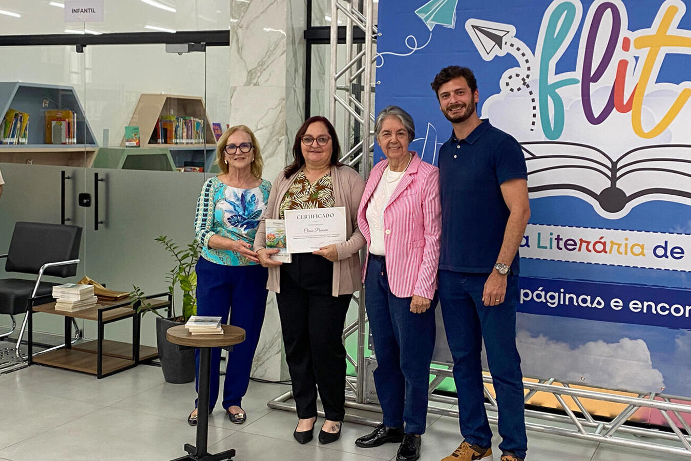 Abertura oficial da edição 2026 da Festa Literária de Toledo ocorreu no sábado (1º); no dia seguinte, vencedores do Paulo Leminski e do Edy Braun foram conhecidos