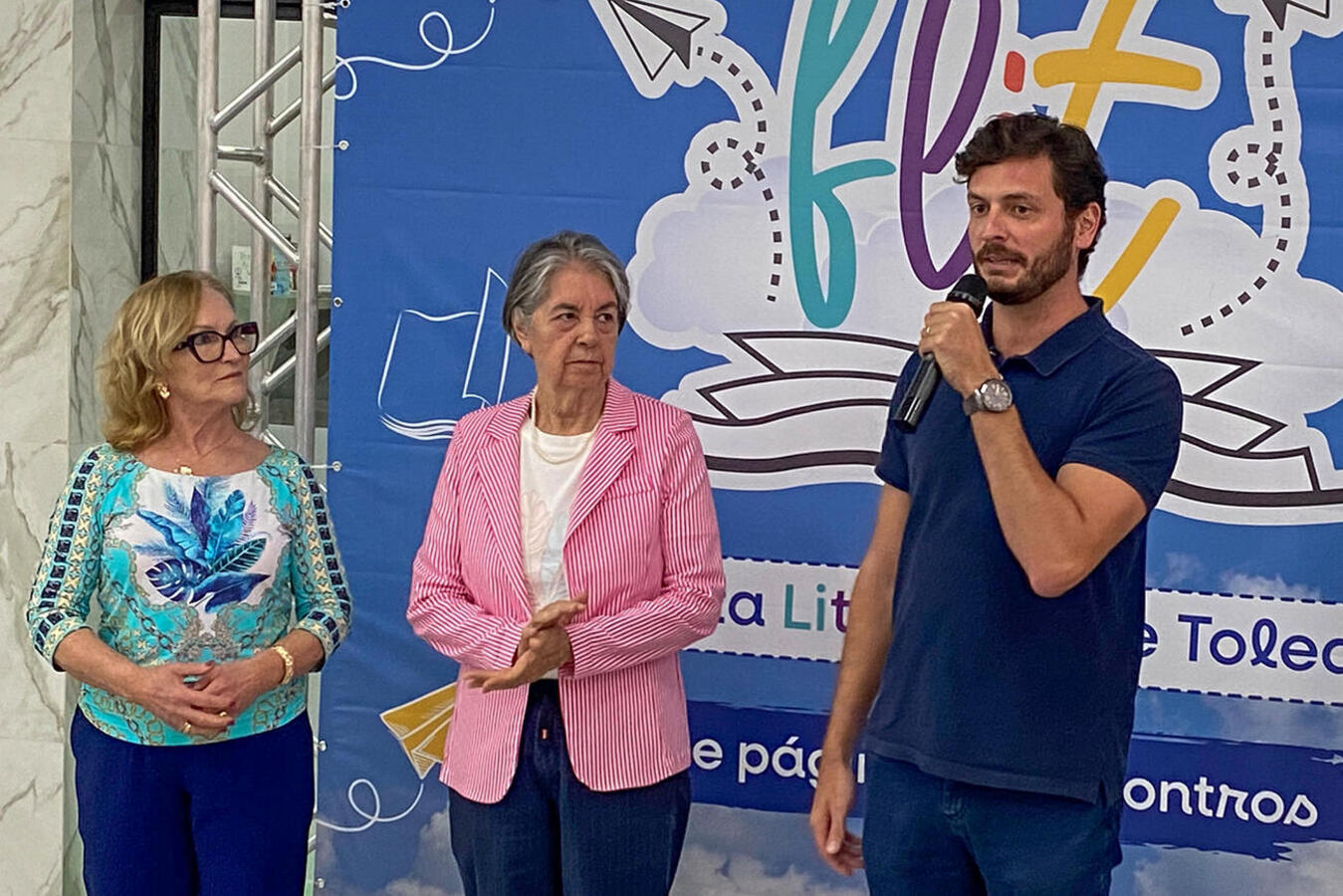 Abertura oficial da edição 2026 da Festa Literária de Toledo ocorreu no sábado (1º); no dia seguinte, vencedores do Paulo Leminski e do Edy Braun foram conhecidos
