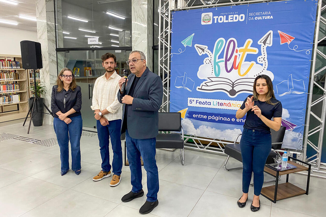 Abertura oficial da edição 2026 da Festa Literária de Toledo ocorreu no sábado (1º); no dia seguinte, vencedores do Paulo Leminski e do Edy Braun foram conhecidos