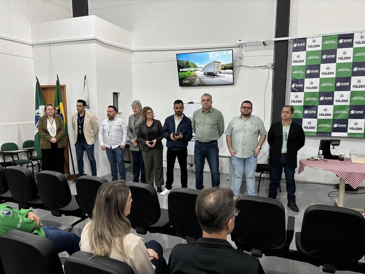 Programa reúne Prefeitura e Sistema S para ampliar a oferta de capacitação e aproximar trabalhadores das oportunidades de emprego