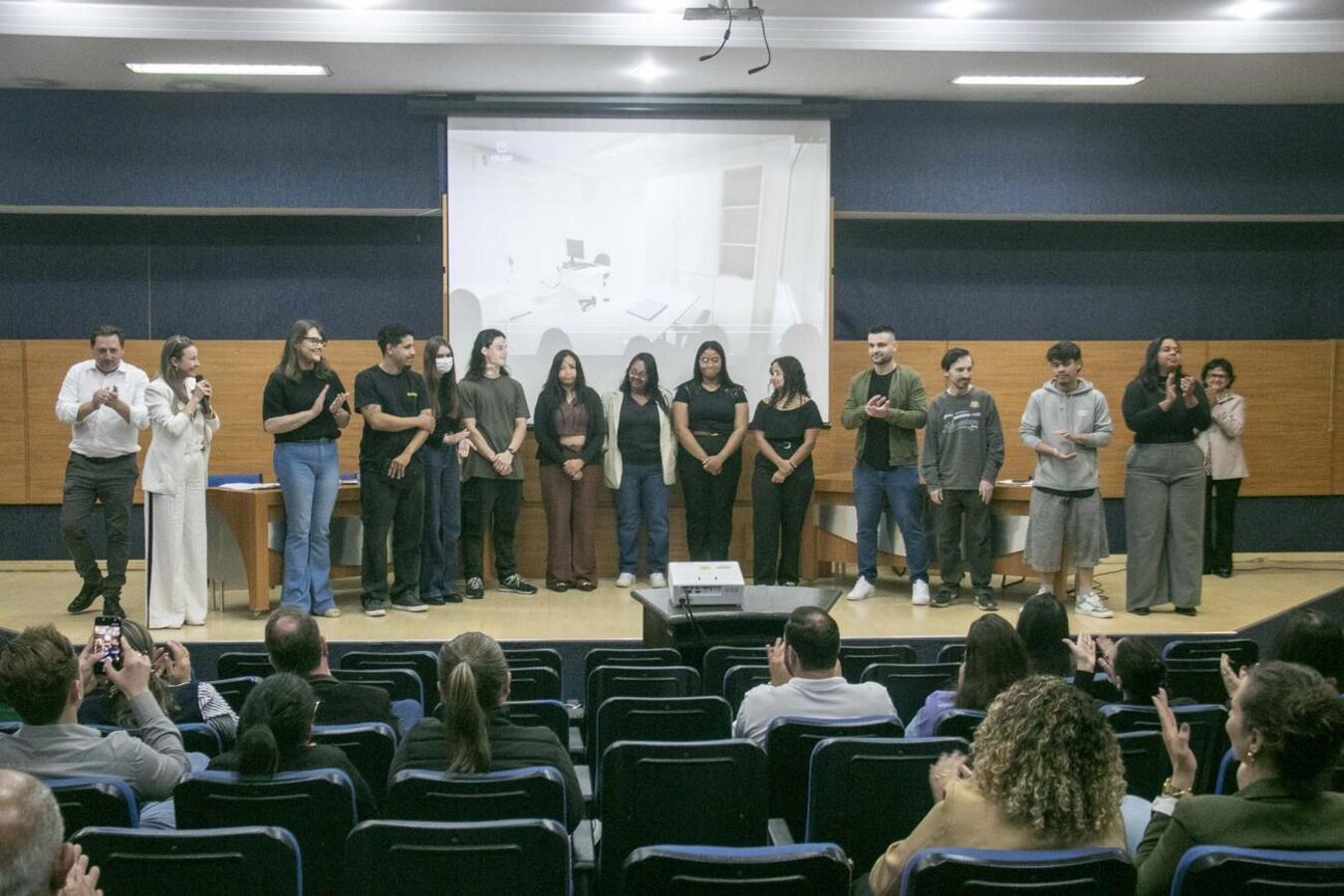Encontro reuniu, na última sexta (31/7), representantes dos municípios consorciados e aprovou protocolos que antecedem o início do serviço regional de acolhimento