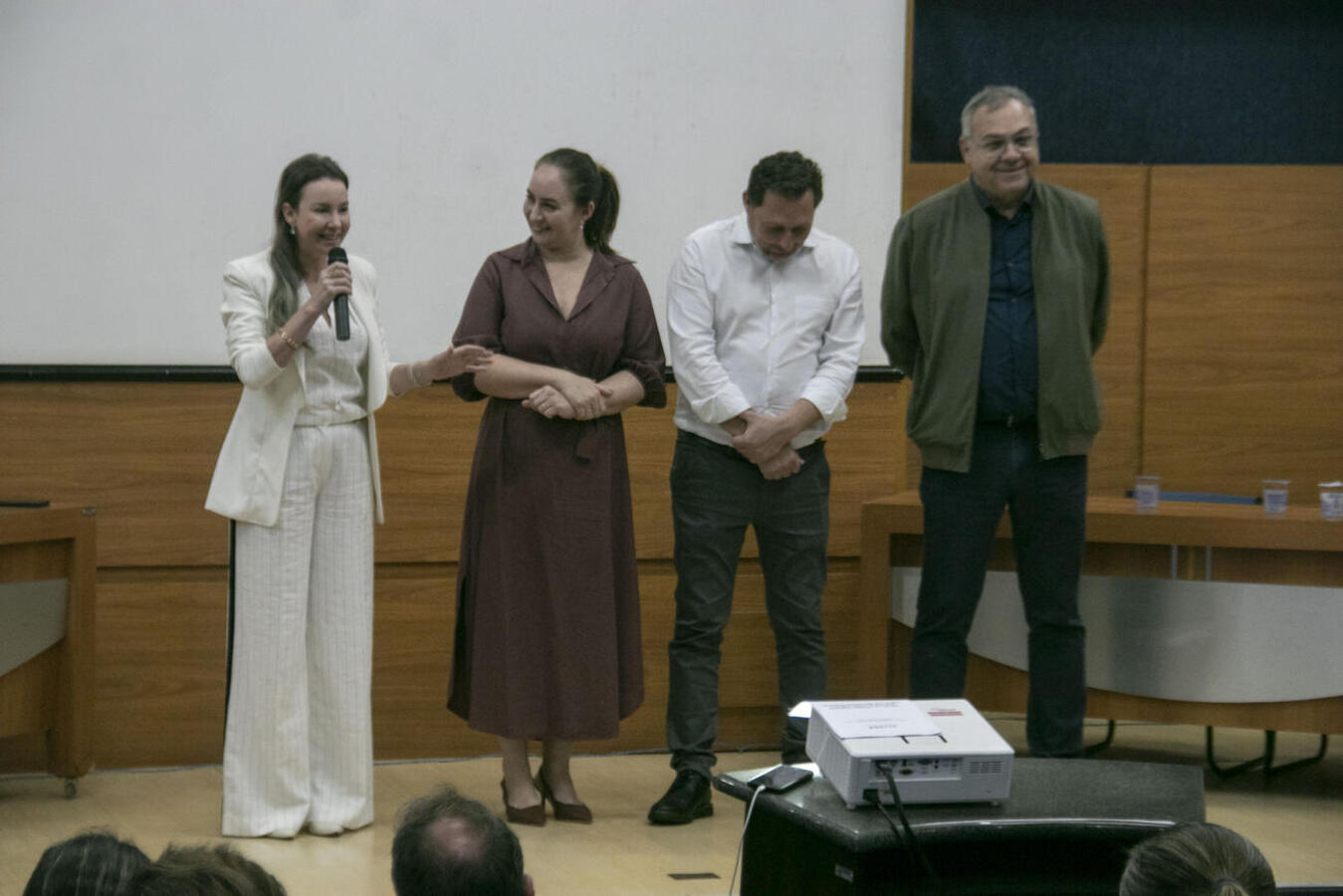 Encontro reuniu, na última sexta (31/7), representantes dos municípios consorciados e aprovou protocolos que antecedem o início do serviço regional de acolhimento