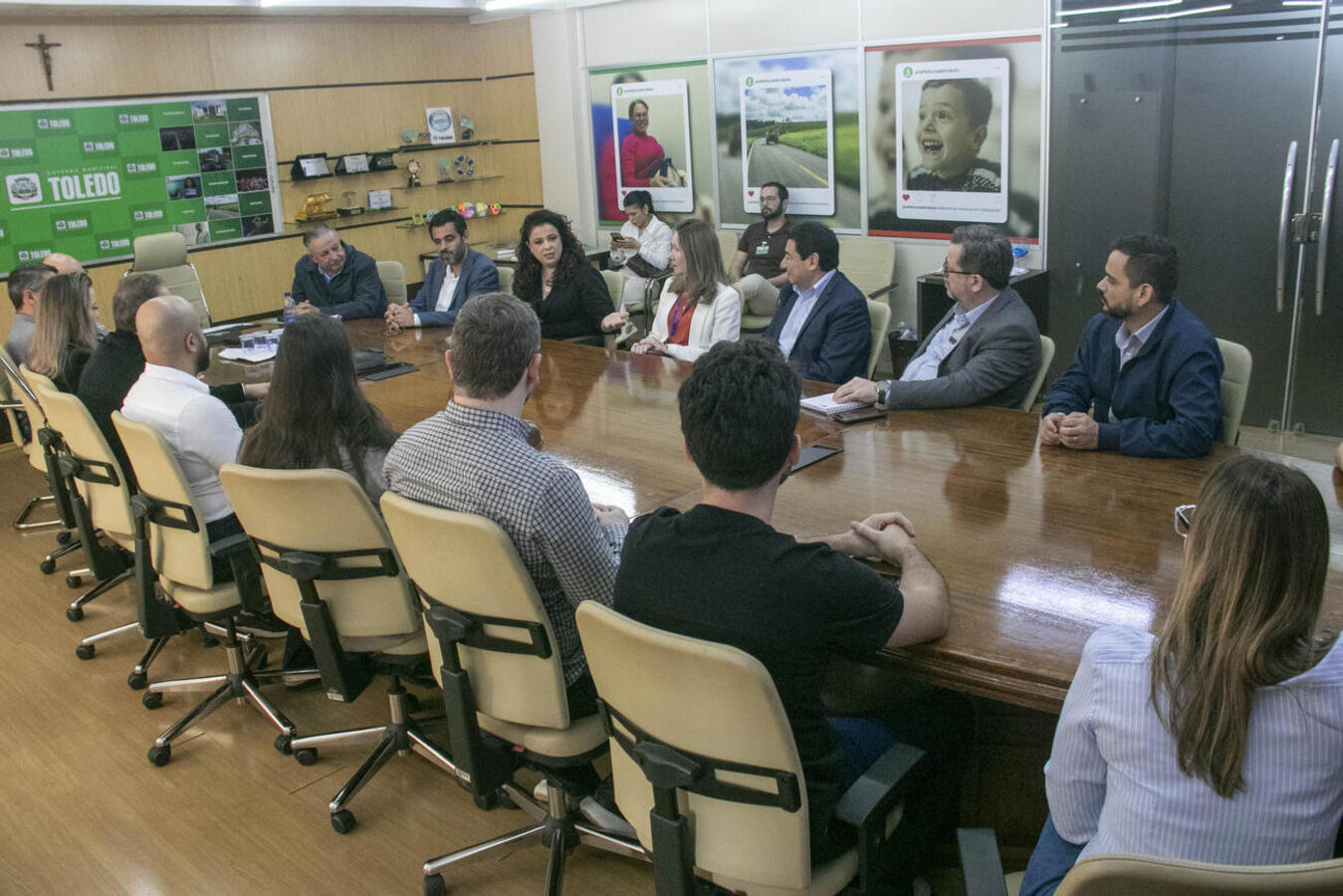 Grupo reúne representantes do Poder Legislativo, Executivo e entidades empresariais de Concórdia para conhecer experiências desenvolvidas pelo município de Toledo na acolhida e integração de imigrantes