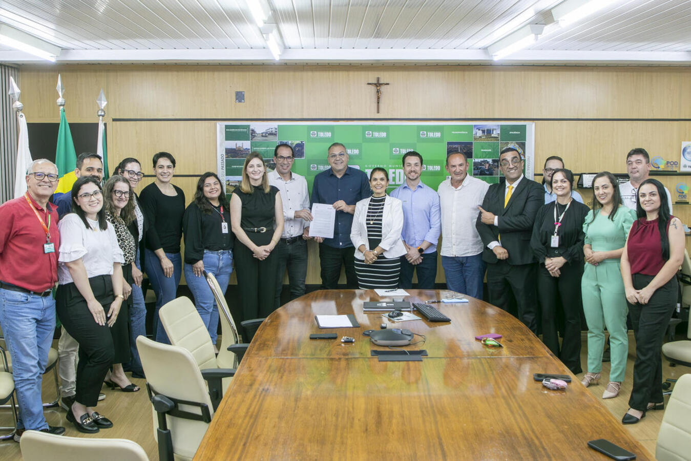 Lançamento do programa reuniu entidades parceiras. Serão 30 vagas ofertadas nesta primeira etapa