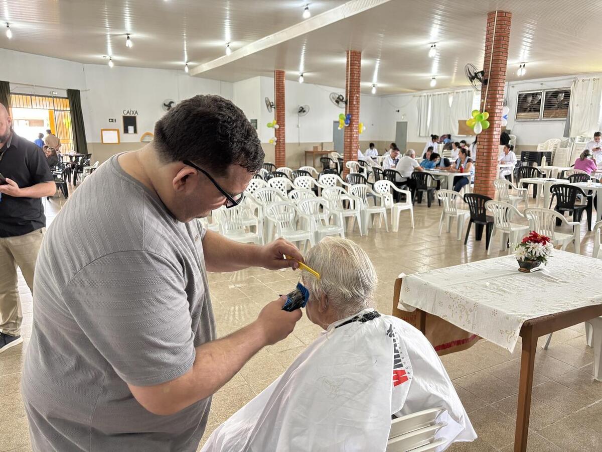 Atividade reuniu serviços gratuitos e orientações de prevenção em parceria entre as unidades básicas de saúde do Jardim Maracanã e da Vila Paulista