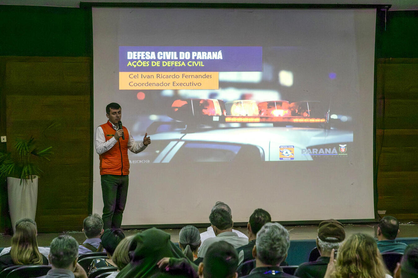 Lançamento local de projeto de inteligência climática do Simepar em parceria com empresa suíça ocorreu na manhã desta sexta (4) no auditório do Ismael Sperafico