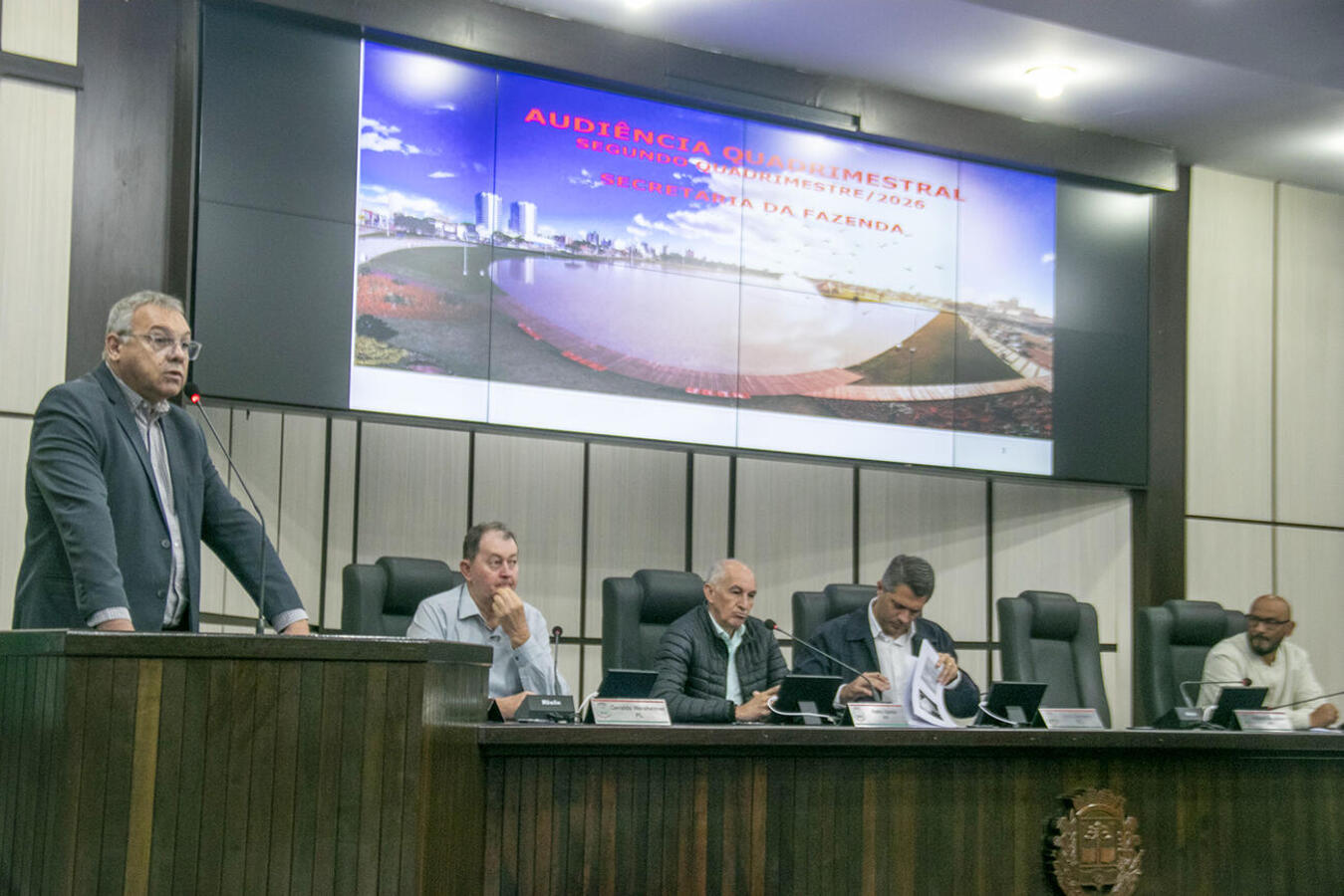 Prestação de contas referente ao 2º quadrimestre de 2026 ocorreu em audiência pública realizada no Plenário da Câmara de Vereadores na manhã desta quarta (23)