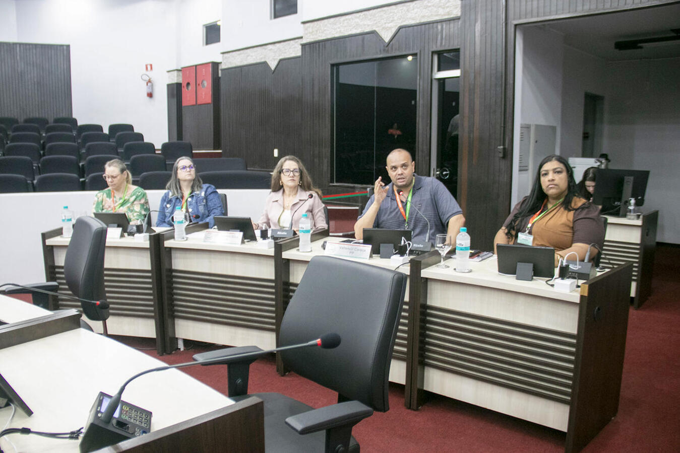 Dados sobre ações e gestão de recursos da Secretaria Municipal da Educação foram explanados em audiência pública nesta sexta (25) na Câmara de Vereadores