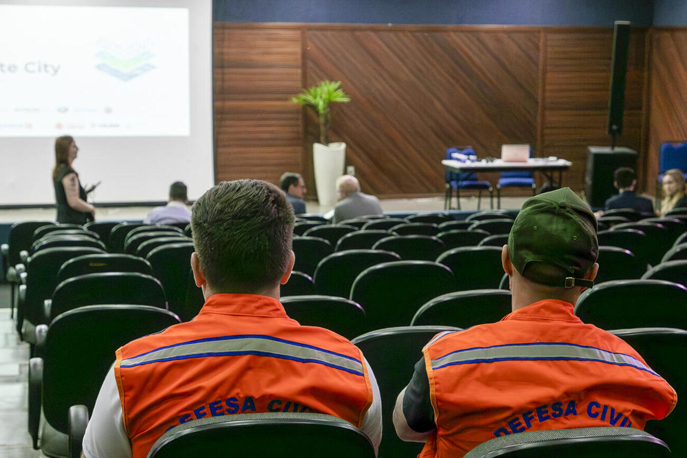 Lançamento local de projeto de inteligência climática do Simepar em parceria com empresa suíça ocorreu na manhã desta sexta (4) no auditório do Ismael Sperafico