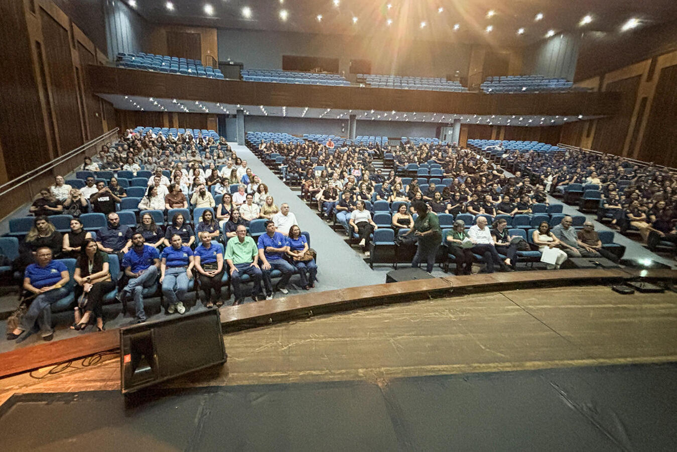 Solenidade no Teatro Municipal na tarde desta terça (29) reuniu 396 ACS e ACE de 16 municípios que concluíram curso técnico oferecido pelo Ministério da Saúde