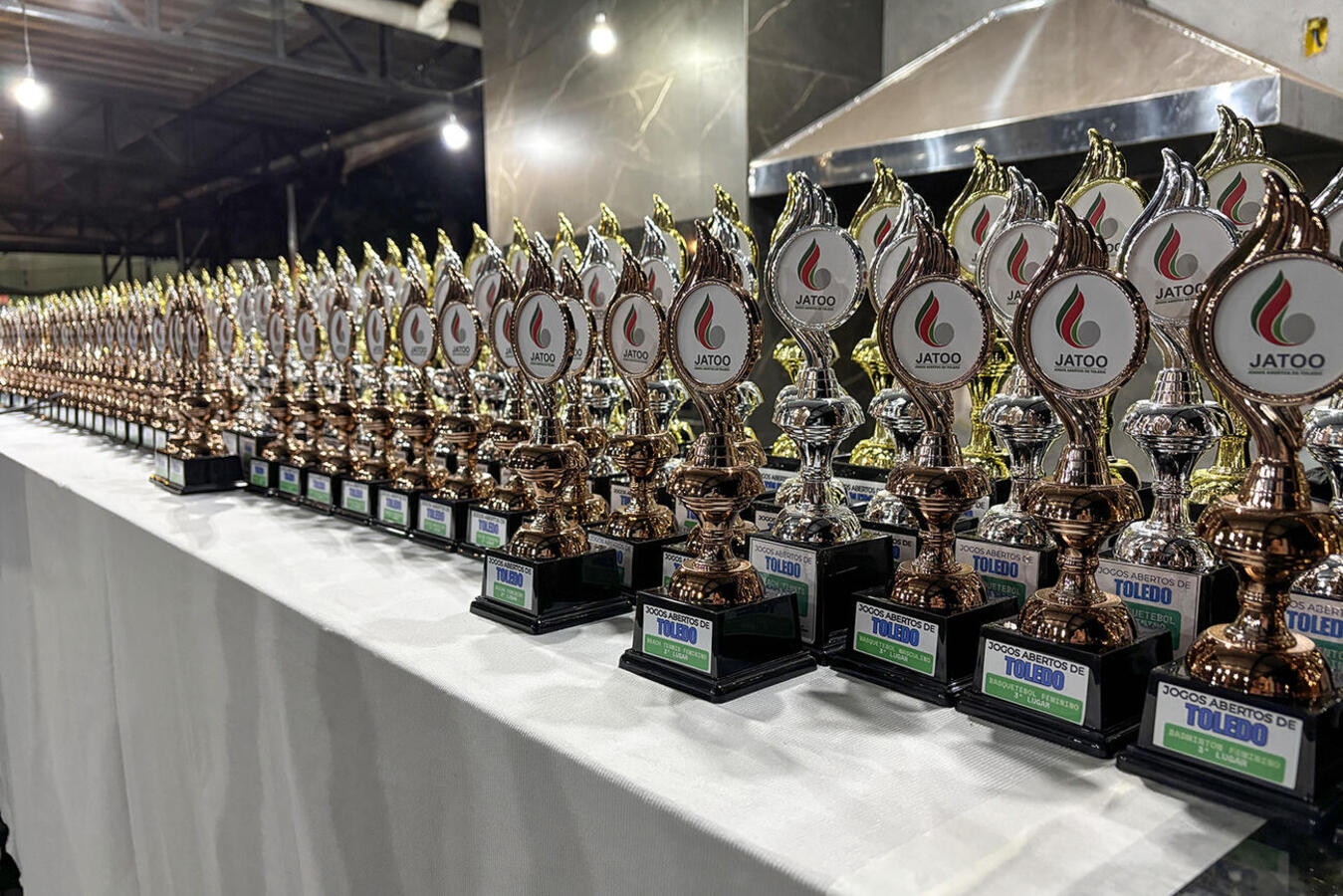 Evento na noite desta terça (1º), na Chácara Berckembrock, reconheceu atletas e equipes que se destacaram nas 31 modalidades disputadas nesta edição do Jatoo