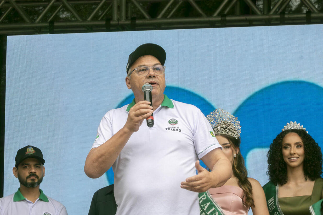 Evento realizado no Clube Caça e Pesca contou com 289 porcos assados, participação da imprensa, reforço na segurança e premiação dos participantes