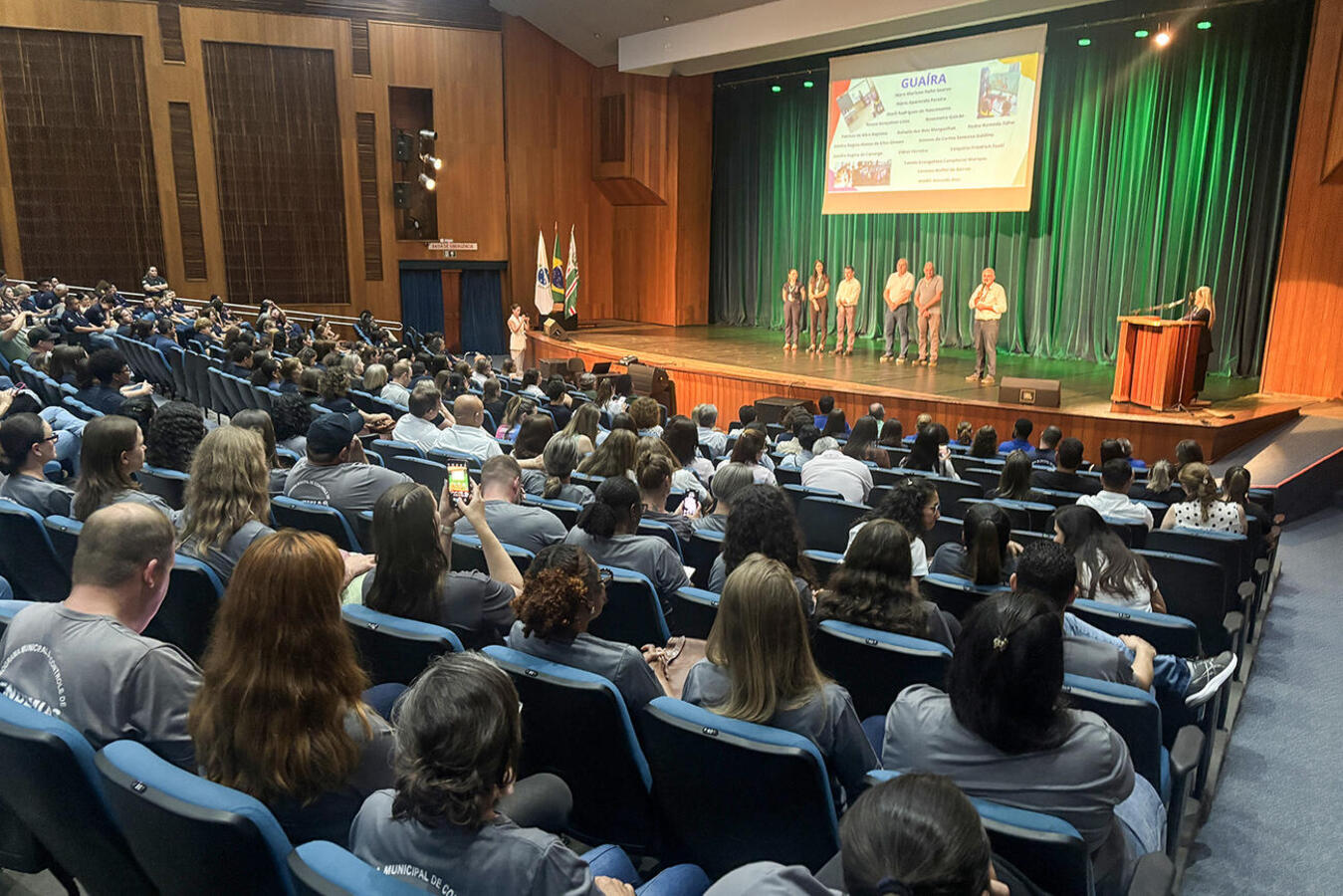 Solenidade no Teatro Municipal na tarde desta terça (29) reuniu 396 ACS e ACE de 16 municípios que concluíram curso técnico oferecido pelo Ministério da Saúde