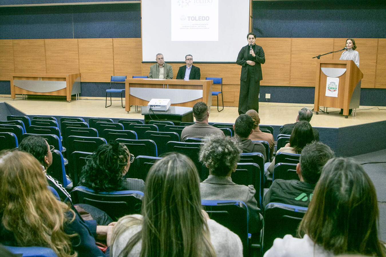 Eleitos em processo de escolha suplementar realizado em 30 de agosto, Nathalia Pereira e Gerhardt Stumm foram empossados em ato realizado nesta segunda (14)