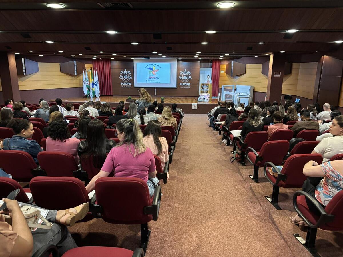 Seminário reuniu 230 participantes para discutir a atuação integrada da rede de proteção e as estratégias de prevenção e combate ao trabalho infantil em Toledo