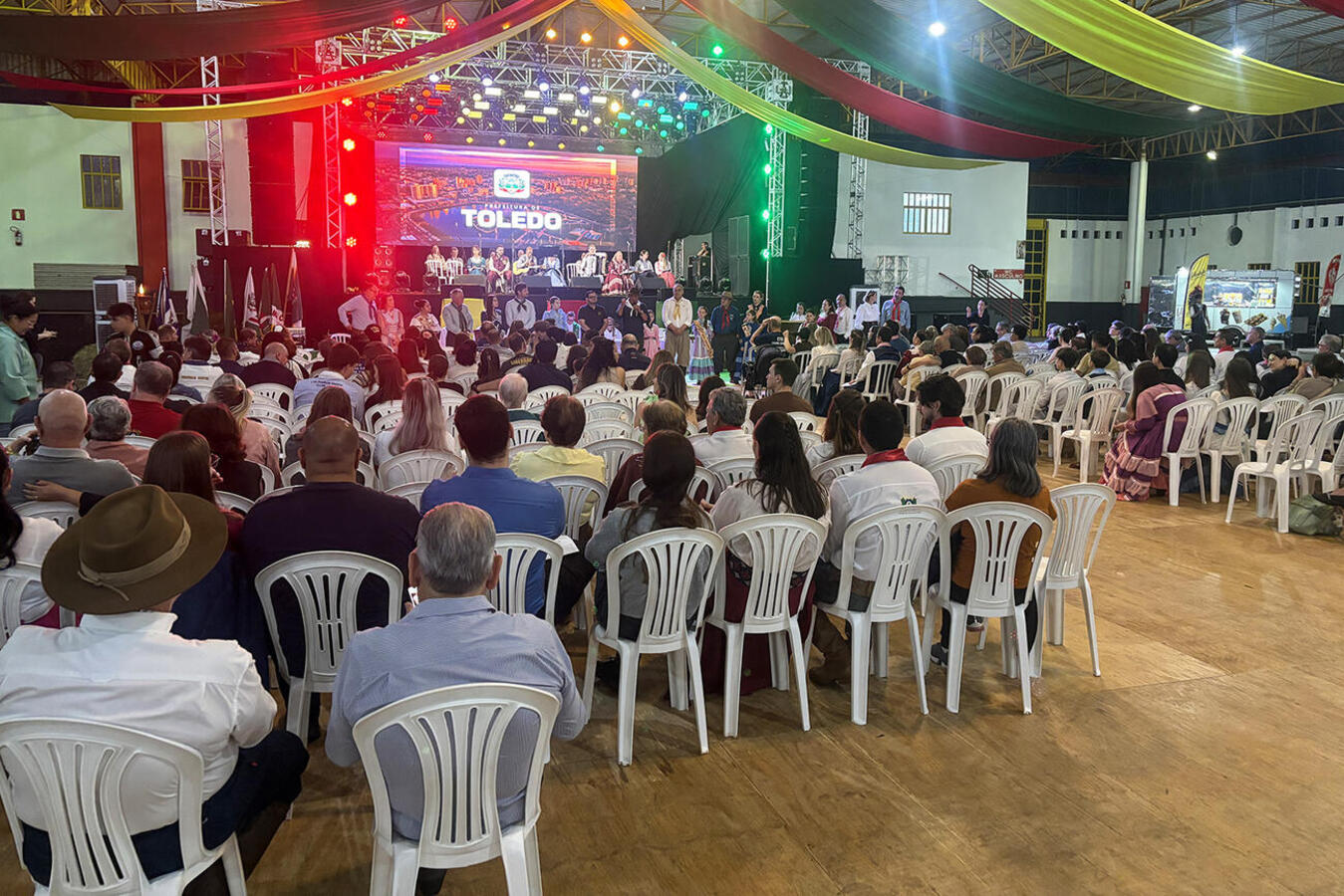 Solenidade na noite desta quinta (24) deu início a uma programação cultural repleta de atrações no Ismael Sperafico, que receberá 6 apresentações musicais até domingo (27)