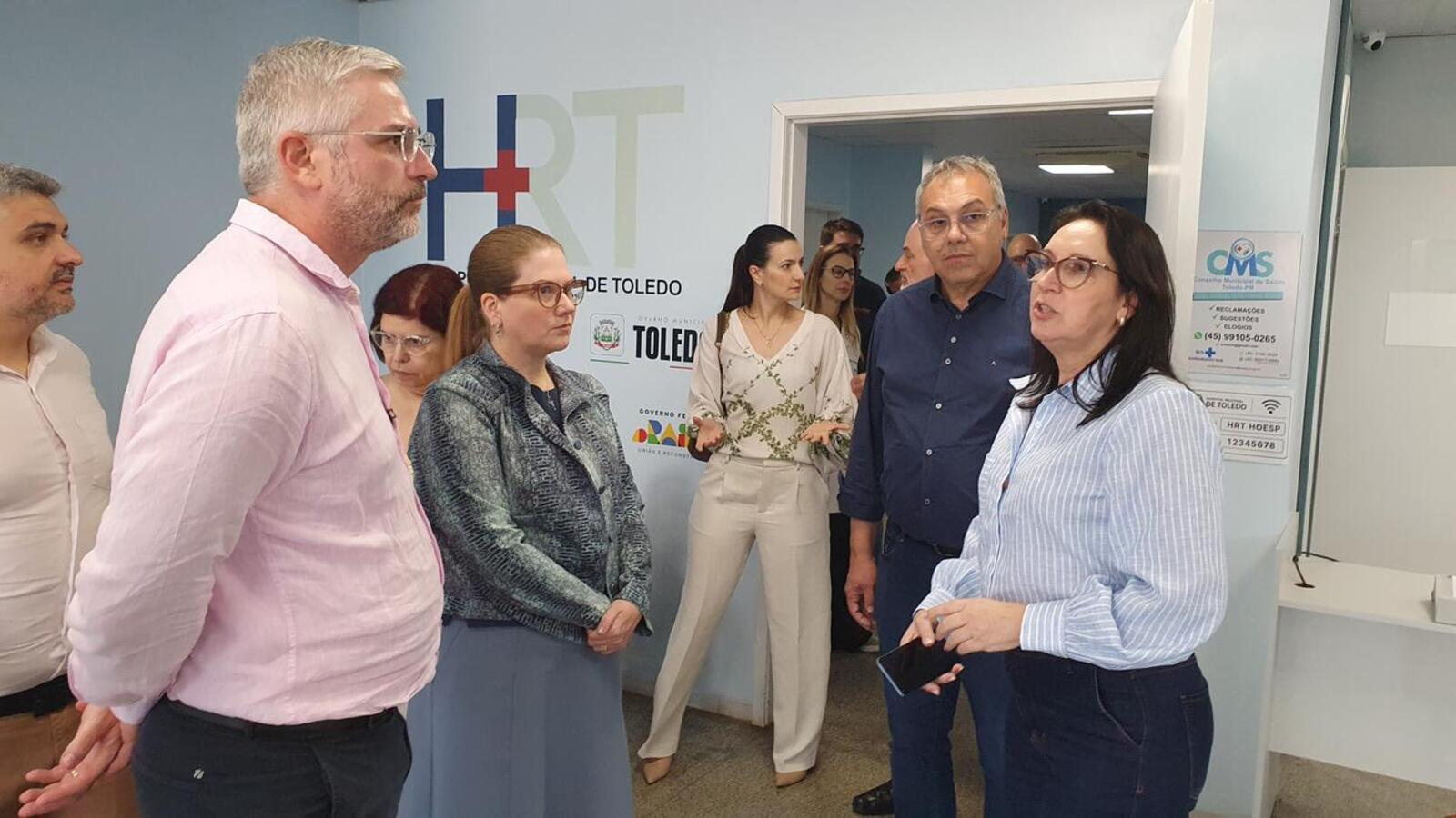 Visita na tarde desta quarta-feira (30) discutiu possibilidade de integração do HRT à UFPR e formação de complexo hospitalar universitário em Toledo