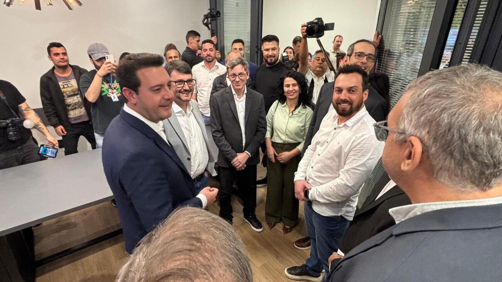 Prefeito Mario Costenaro participou da solenidade de assinatura da ordem de serviço para a construção da unidade da Unioeste