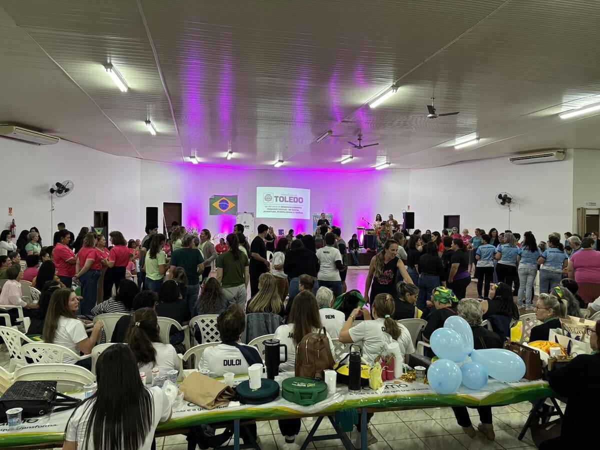 Evento promovido pela Secretaria da Mulher contou com atividades recreativas, apresentações culturais, feira de artesanato e arrecadação de alimentos