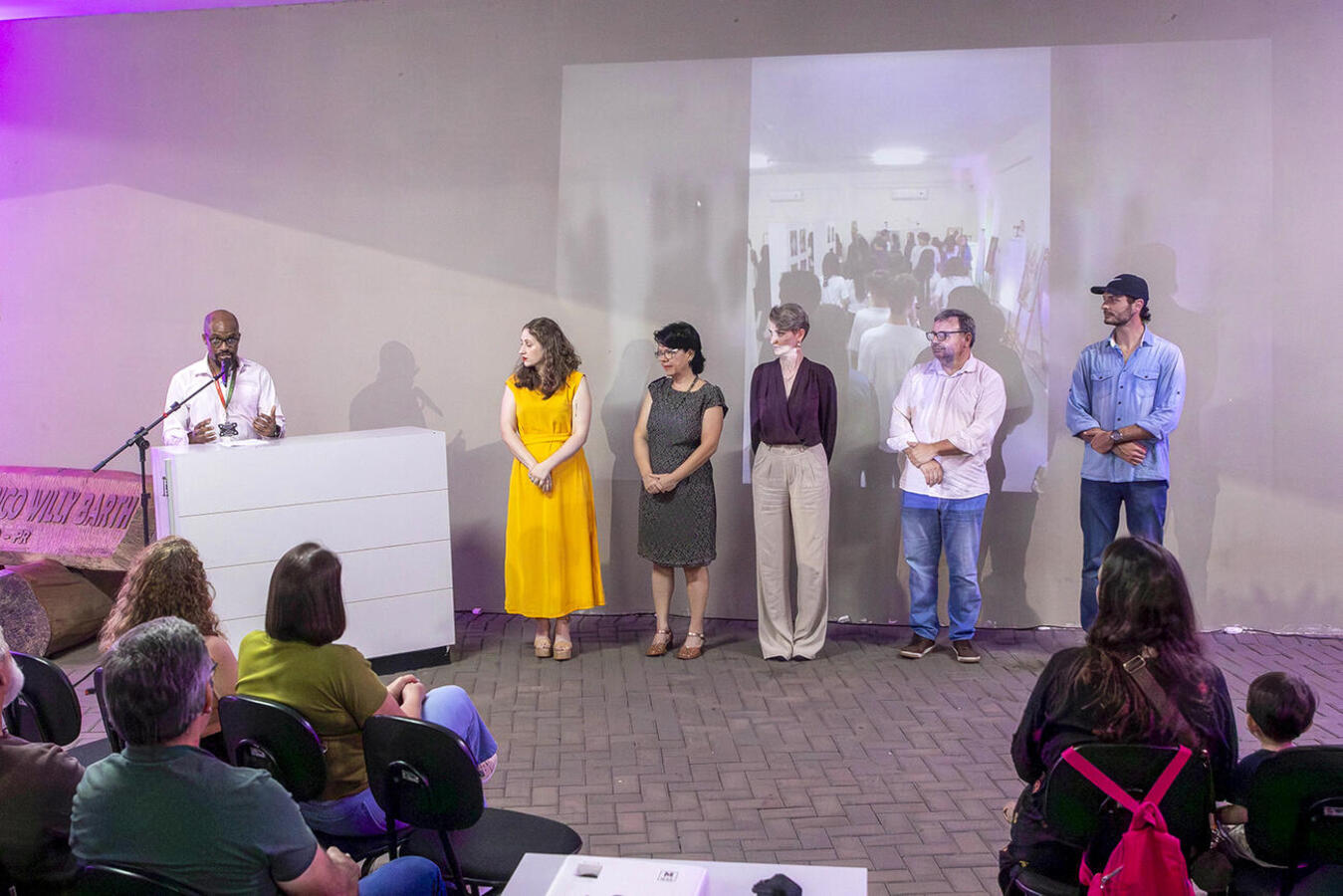 Aniversário de espaço mantido pela Secretaria Municipal da Cultura ocorreu na noite desta quinta (1º) em evento em que o público pôde prestigiar três exposições 