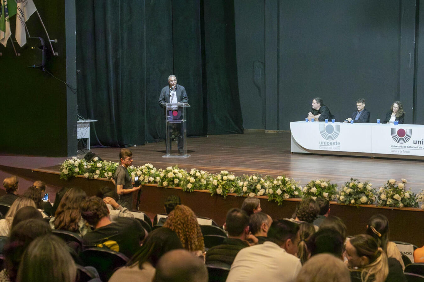 Evento teve abertura nesta terça-feira (6), na Unioeste, e segue com oficinas, minicursos, apresentações e outras atividades