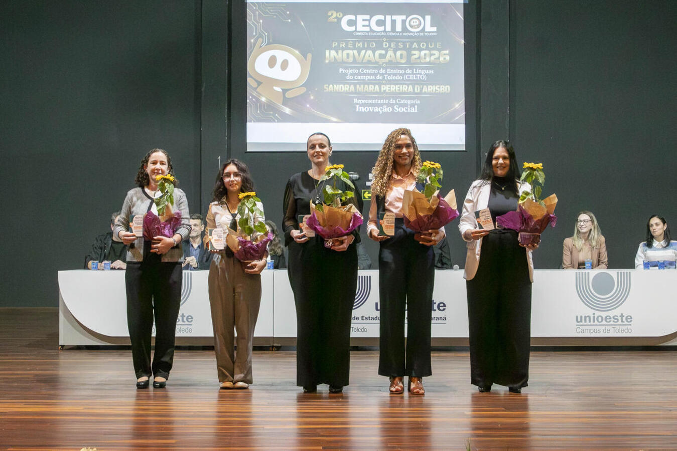 Evento teve abertura nesta terça-feira (6), na Unioeste, e segue com oficinas, minicursos, apresentações e outras atividades