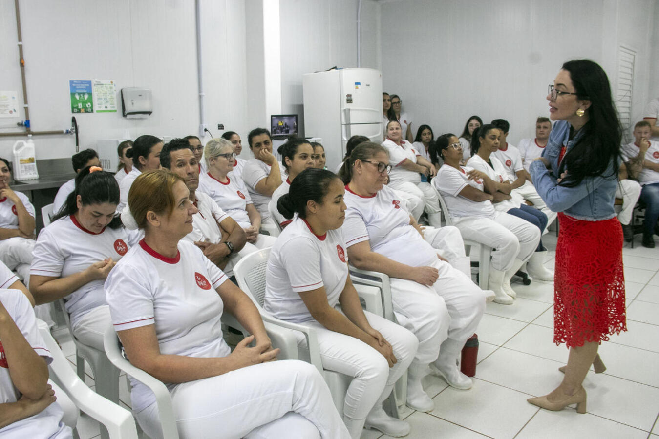 Atividade reuniu cerca de 50 trabalhadores e abordou saúde mental, saúde da mulher e saúde do homem