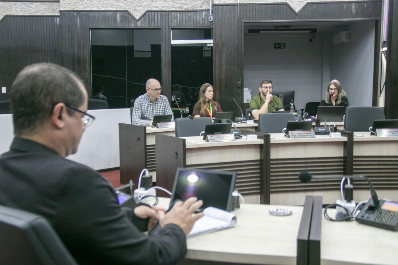 Audiência pública nesta quinta-feira (1ª) detalhou, na Câmara Municipal, receitas, investimentos, despesas e evolução da população segurada até agosto