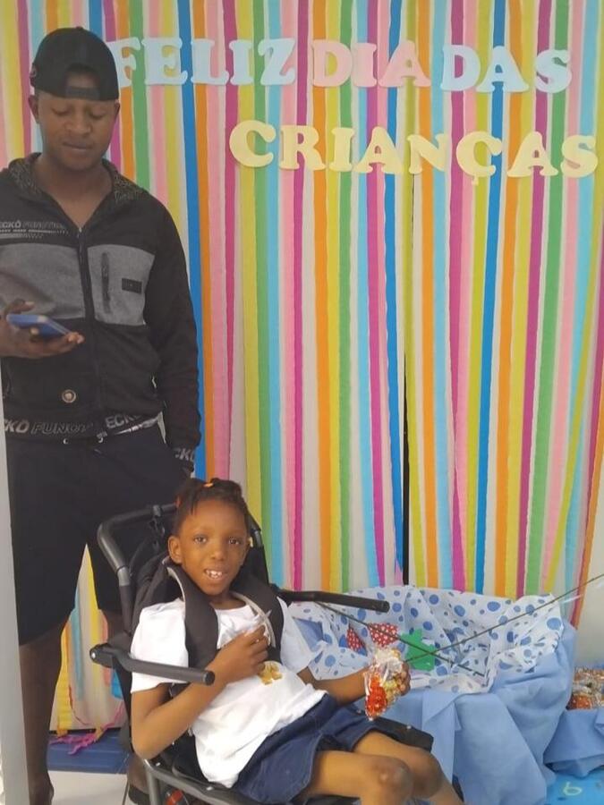Iniciativa reuniu crianças, familiares e profissionais em atividades de integração; oficinas de Atividades de Vida Diária começaram em setembro