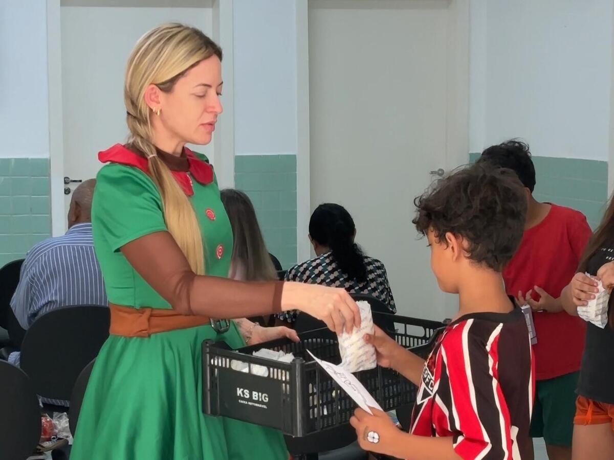 Ação atendeu crianças de 2 a 12 anos nesta quinta-feira (15), com avaliações médicas, orientações de saúde, conferência de vacinas e brincadeiras