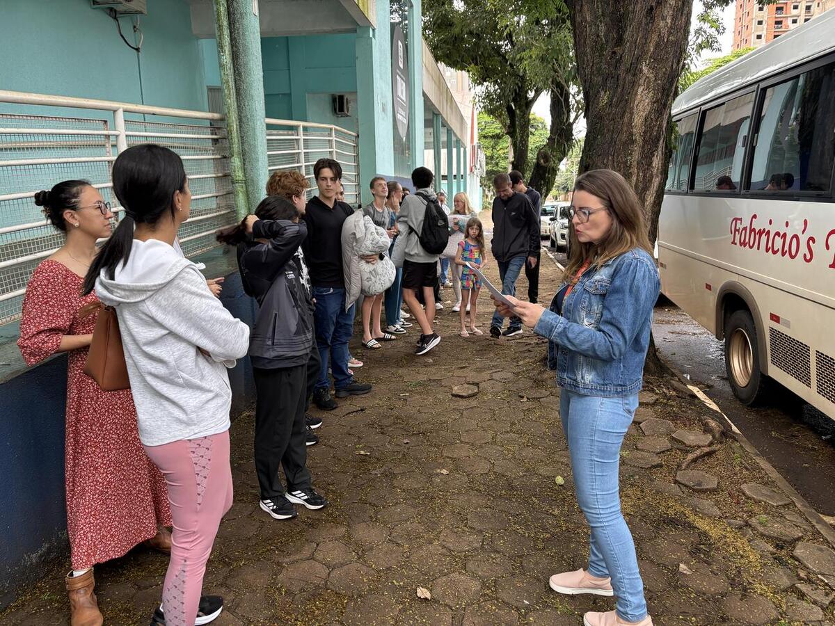 Delegação municipal disputa nove modalidades na 38ª edição da competição, realizada em Umuarama, de sábado (10) a segunda-feira (12)