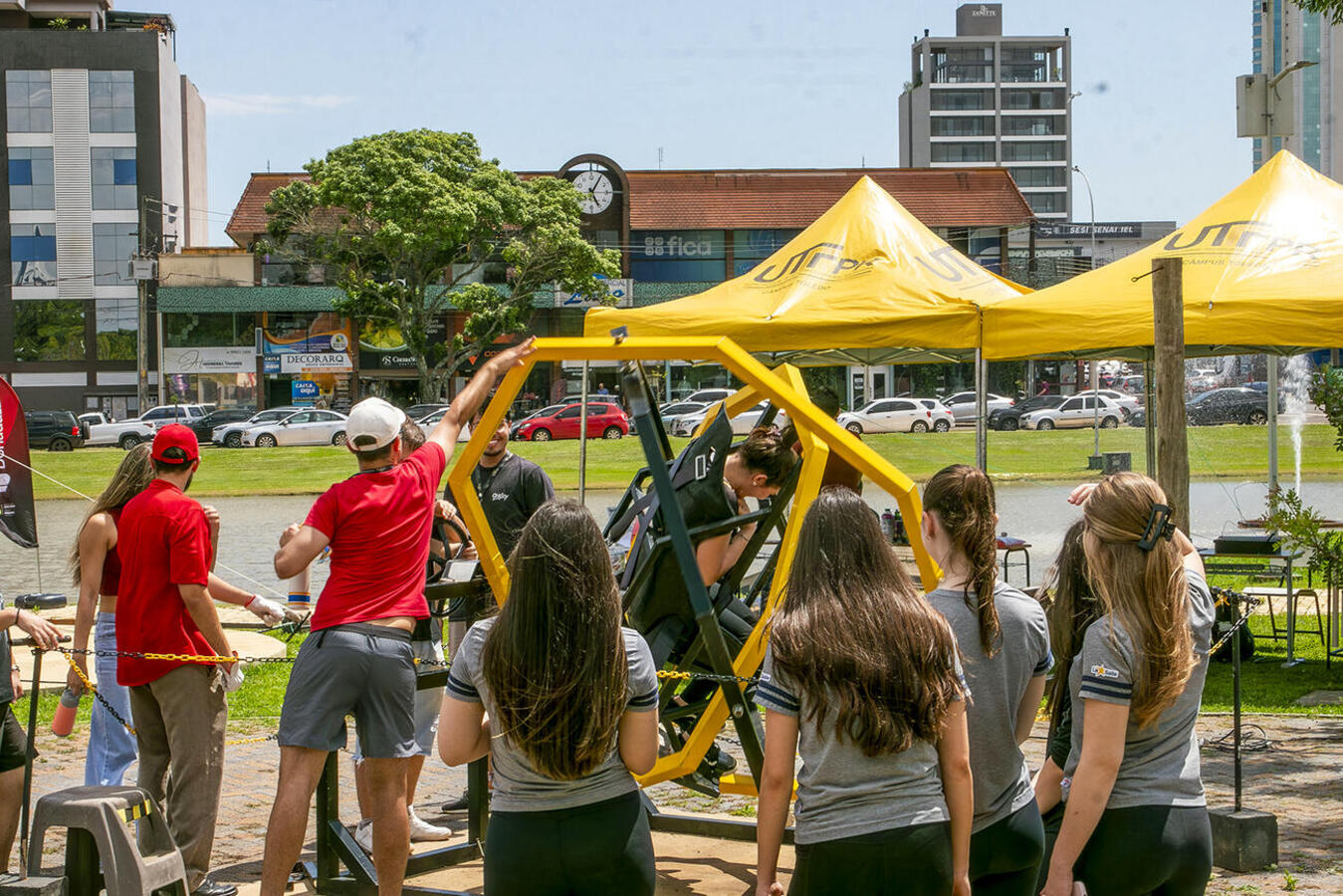 Iniciada na terça (6), programação do 2º Conecta Educação, Ciência e Inovação de Toledo atraiu cerca de 500 alunos da rede pública e privada no 3º dia de atividades