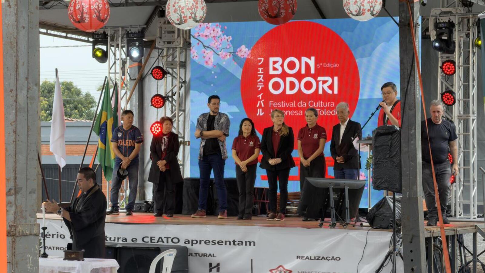 Festival realizado no último domingo (11), na Ceato, contou com apresentações artísticas, oficinas, demonstrações de artes marciais e gastronomia japonesa