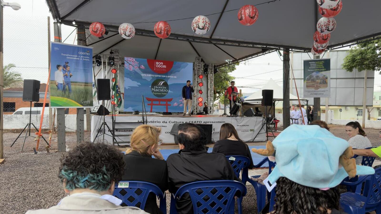 Festival realizado no último domingo (11), na Ceato, contou com apresentações artísticas, oficinas, demonstrações de artes marciais e gastronomia japonesa