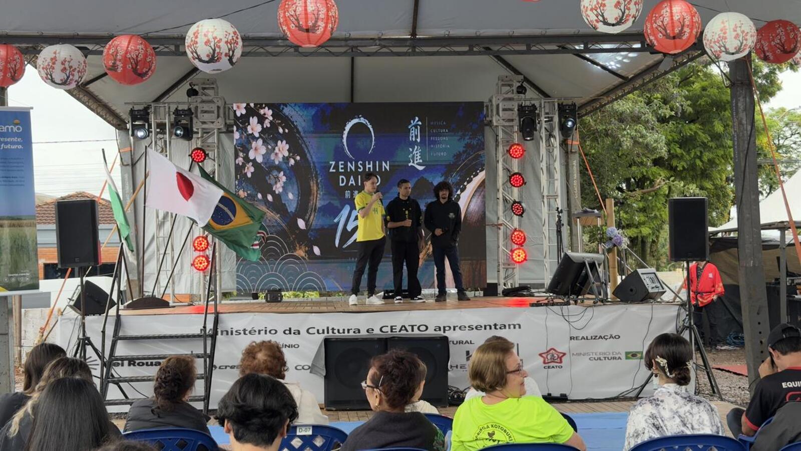 Festival realizado no último domingo (11), na Ceato, contou com apresentações artísticas, oficinas, demonstrações de artes marciais e gastronomia japonesa