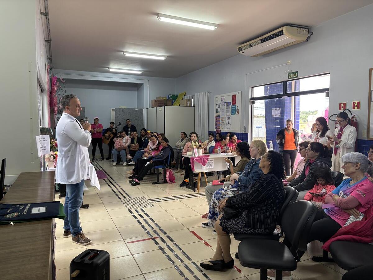 Ação reuniu profissionais de saúde e comunidade para incentivar a prevenção, o autocuidado e a realização de exames