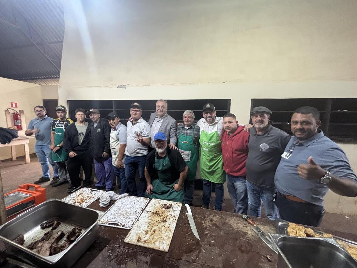Evento promovido pela Secretaria da Mulher contou com atividades recreativas, apresentações culturais, feira de artesanato e arrecadação de alimentos