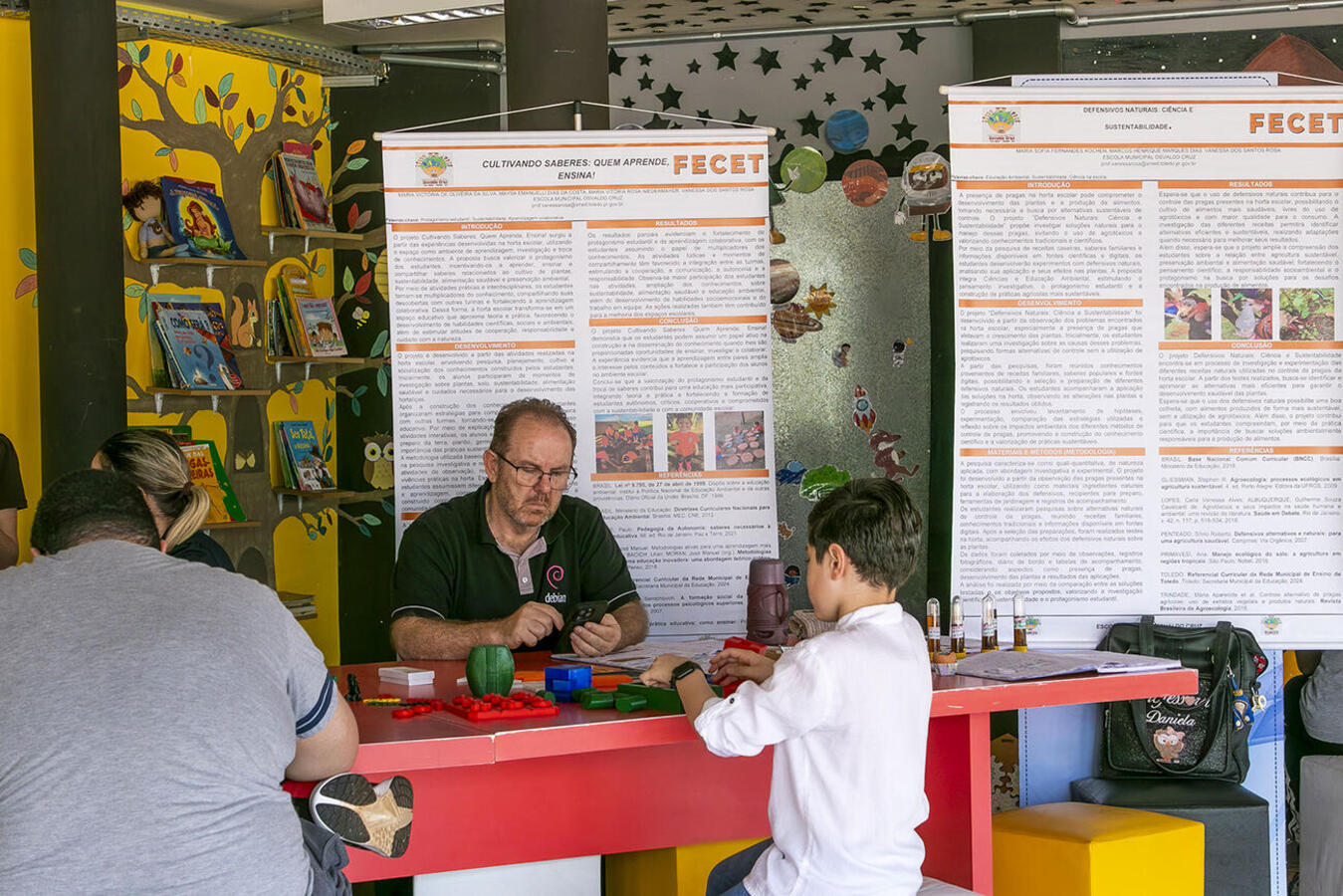 Iniciada na terça (6), programação do 2º Conecta Educação, Ciência e Inovação de Toledo atraiu cerca de 500 alunos da rede pública e privada no 3º dia de atividades