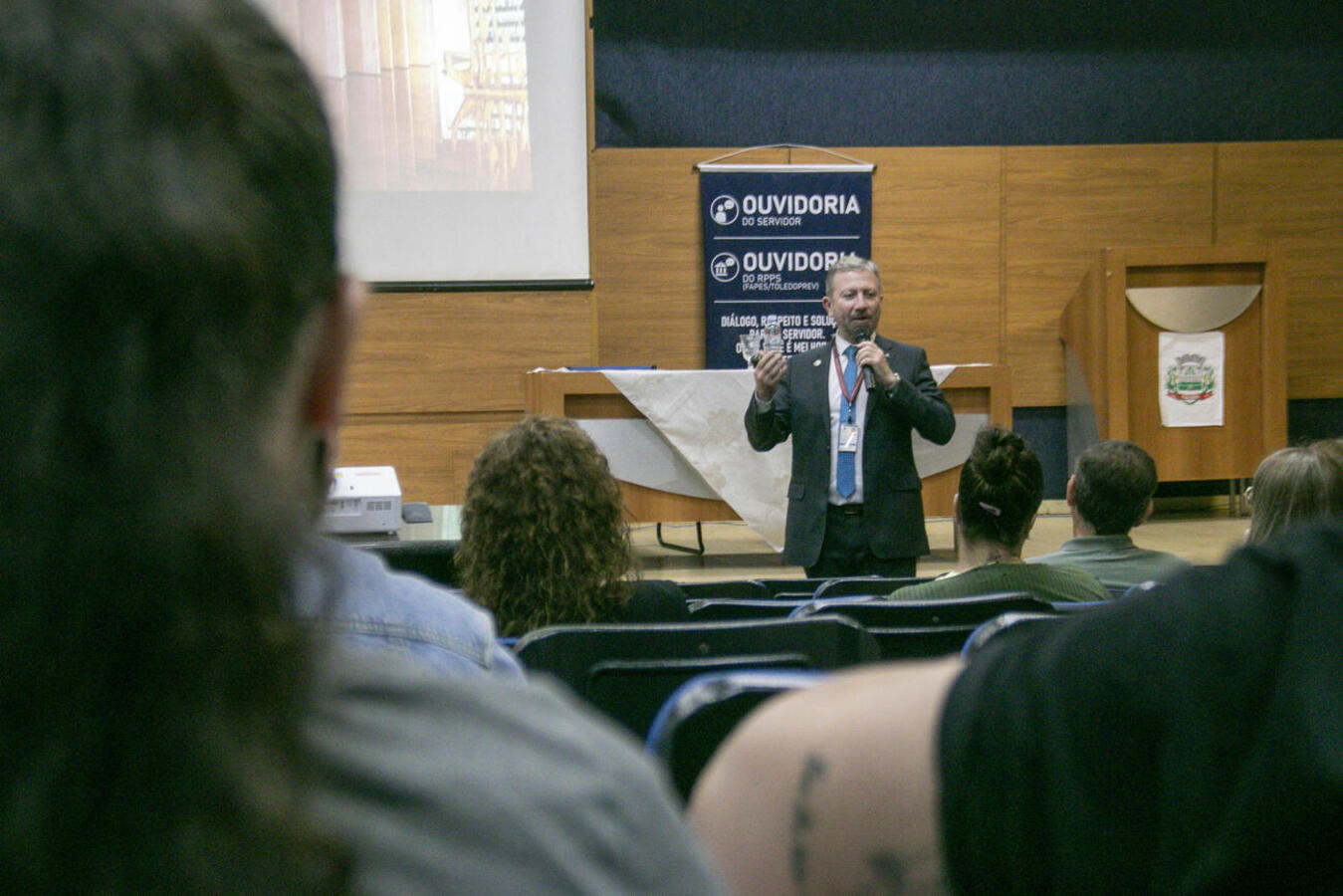 Evento reuniu representantes de municípios da região para discutir o fortalecimento dos conselhos no acompanhamento das políticas públicas 