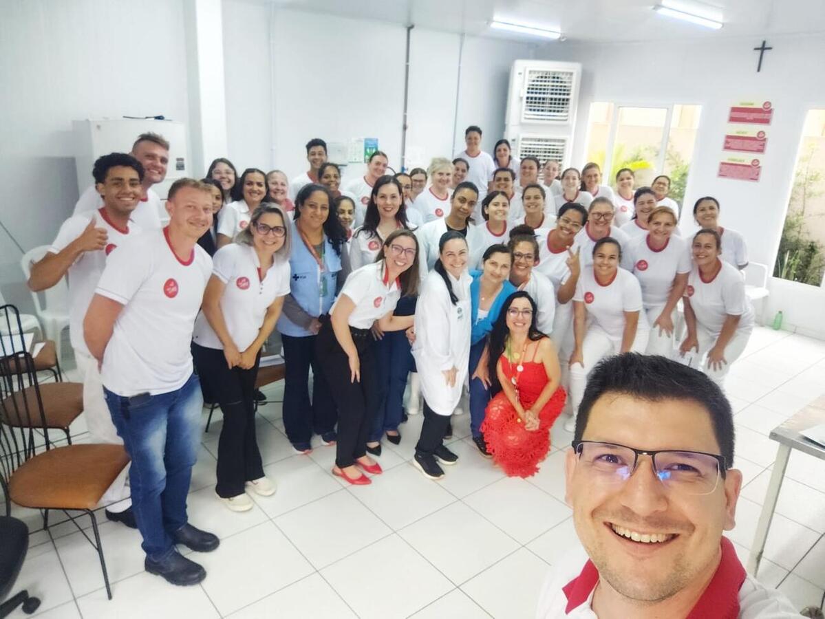 Atividade reuniu cerca de 50 trabalhadores e abordou saúde mental, saúde da mulher e saúde do homem