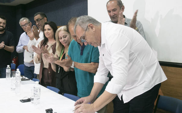Medida foi oficializada após rescisão contratual e decreto de situação emergencial em saúde para garantir continuidade dos serviços