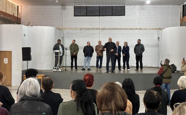Carteira de Identidade Nacional, cidadania e serviços públicos são oferecidos até sexta-feira (10) no Centro de Eventos Desirée Refosco